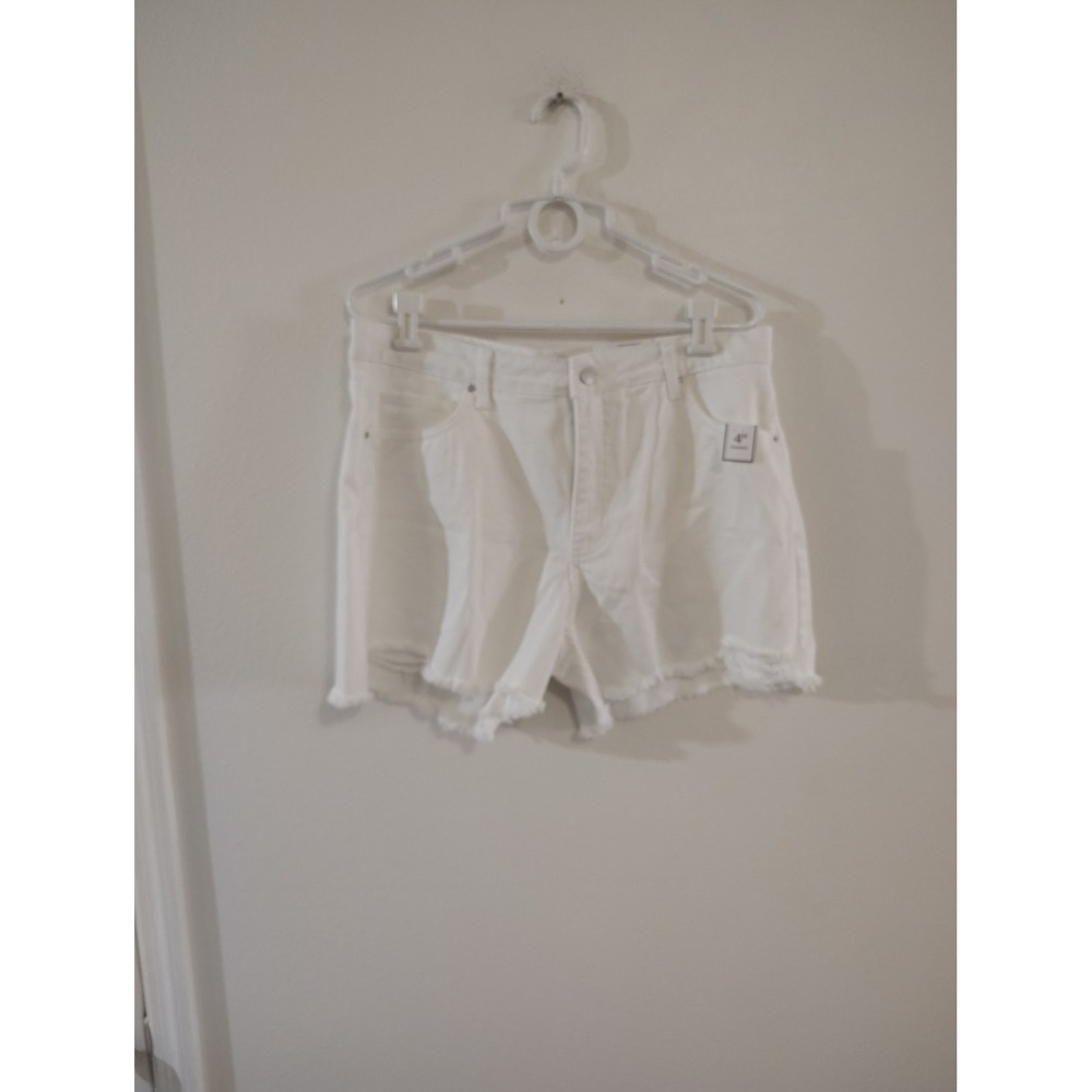 Time‎ and Tru  White Denim Shorts High Rise Frayed Hem Size 14 TT16100148481W
